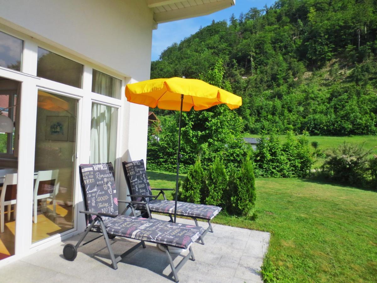 Flores, Ferienhaus Oder Doppelzimmer, Im Gruenen, 5 Gehminuten Ins Zentrum, Parkplatz, Zero Emissions Bad Ischl Luaran gambar