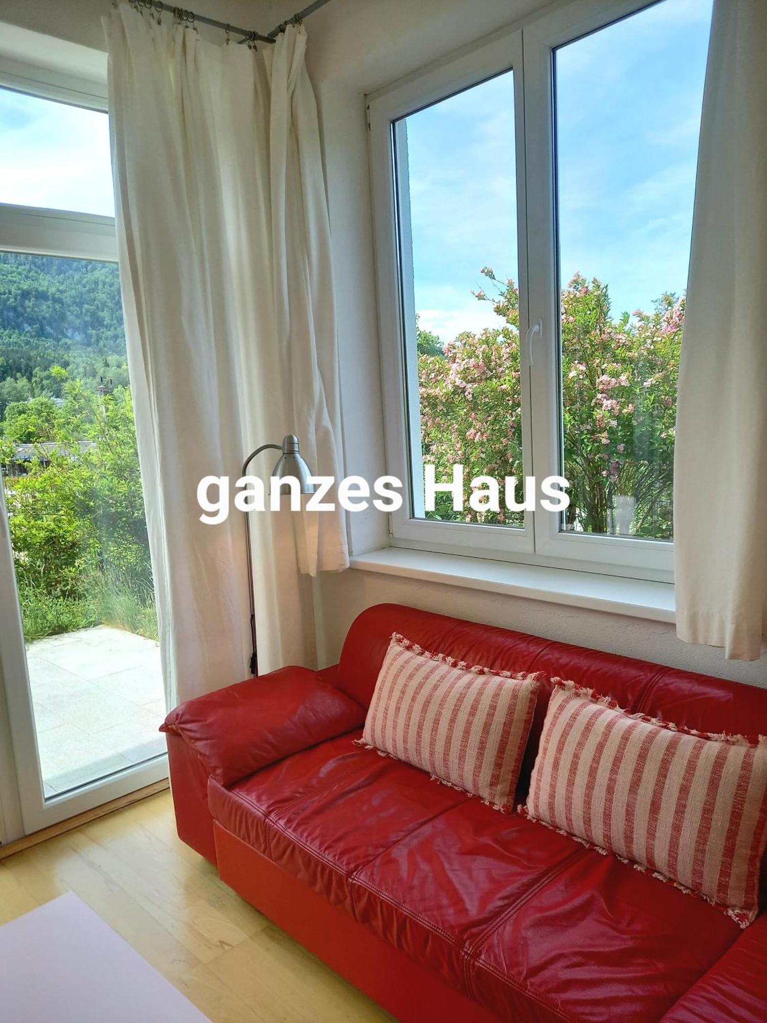 Flores, Ferienhaus Oder Doppelzimmer, Im Gruenen, 5 Gehminuten Ins Zentrum, Parkplatz, Zero Emissions Bad Ischl Luaran gambar